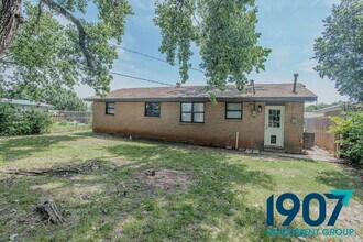 608 N Janeway Ave in Moore, OK - Building Photo - Building Photo