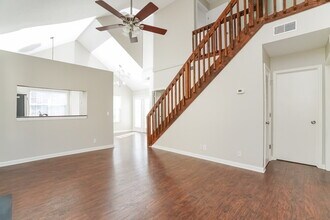 903 Bexhill Ct S in Nashville, TN - Foto de edificio - Building Photo