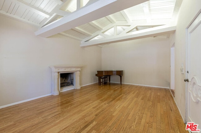 352 S Wetherly Dr in Beverly Hills, CA - Building Photo - Building Photo