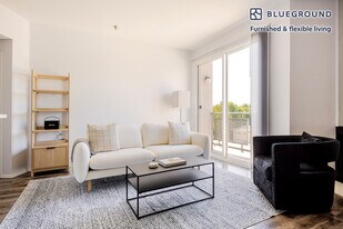 1443 N Fuller Ave in Los Angeles, CA - Building Photo