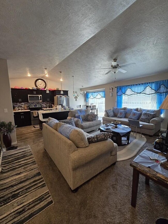 6613 W 5th St in Sioux Falls, SD - Building Photo - Building Photo