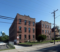 357 Jackson St in Hempstead, NY - Foto de edificio - Building Photo