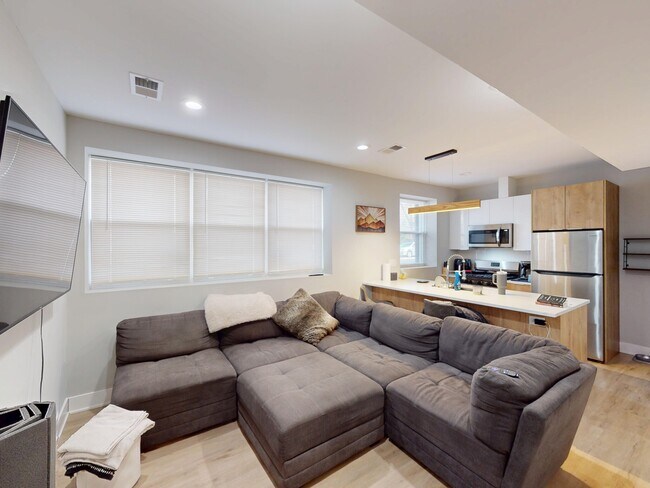 property at 1857 N Whipple St