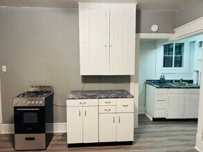 195 D St, Unit 2 in Johnstown, PA - Building Photo - Building Photo