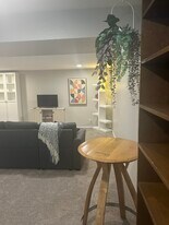 8711 Bowdoin Way in Edmonds, WA - Building Photo