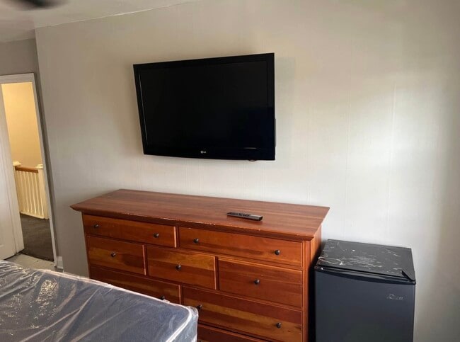 3817 Cottage Ave in Baltimore, MD - Foto de edificio - Building Photo