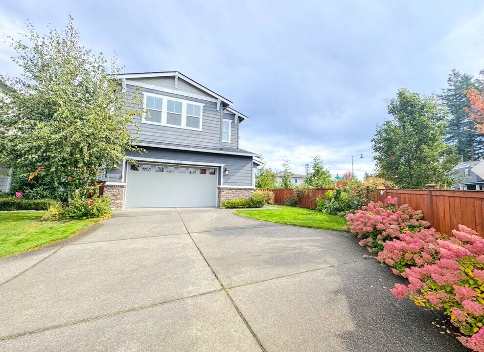23615 SE 269th St in Maple Valley, WA - Building Photo