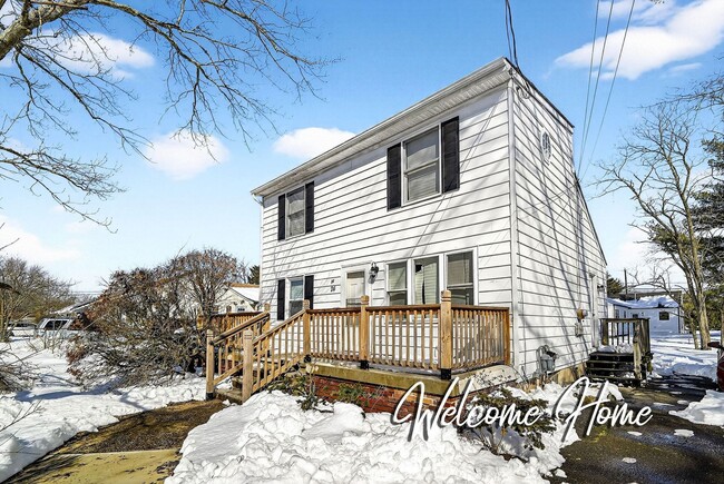 property at 24 Steinhardt Ave