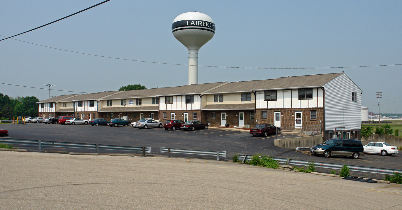 513 N Broad St in Fairborn, OH - Foto de edificio