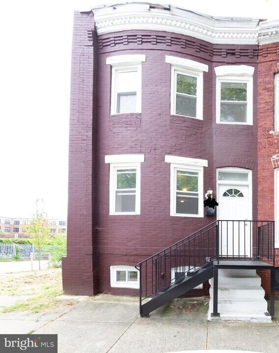 421 Federal St Photo