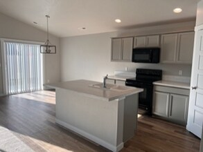 10733 W Copperline Dr in Boise, ID - Building Photo - Building Photo