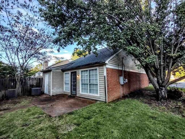 3905 Glencoe Dr in Memphis, TN - Building Photo - Building Photo