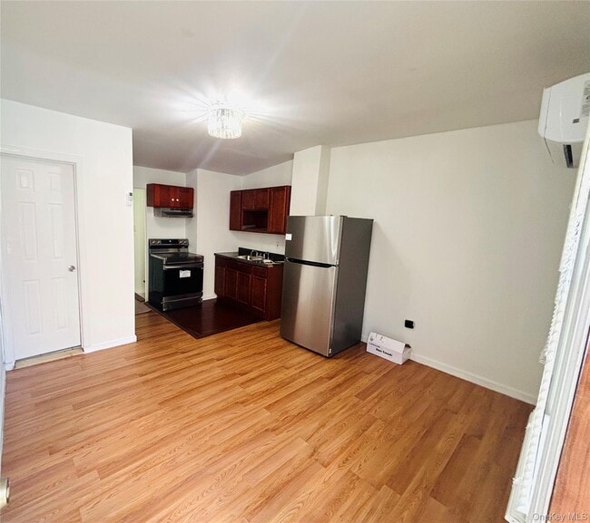 66-20 Jay Ave in Queens, NY - Building Photo - Building Photo