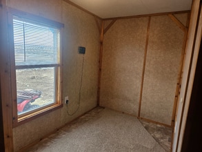 364 Price Rd in Three Forks, MT - Foto de edificio - Building Photo