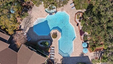 8724 Mallard Reserve Dr in Tampa, FL - Building Photo - Building Photo