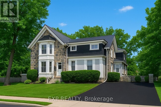 property at 939 Duke St