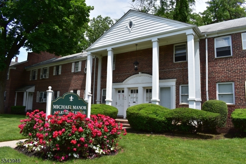 802 E Front St in Plainfield, NJ - Building Photo