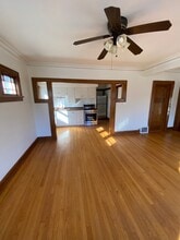 3233 N Humboldt Blvd, Unit Upper in Milwaukee, WI - Building Photo - Building Photo