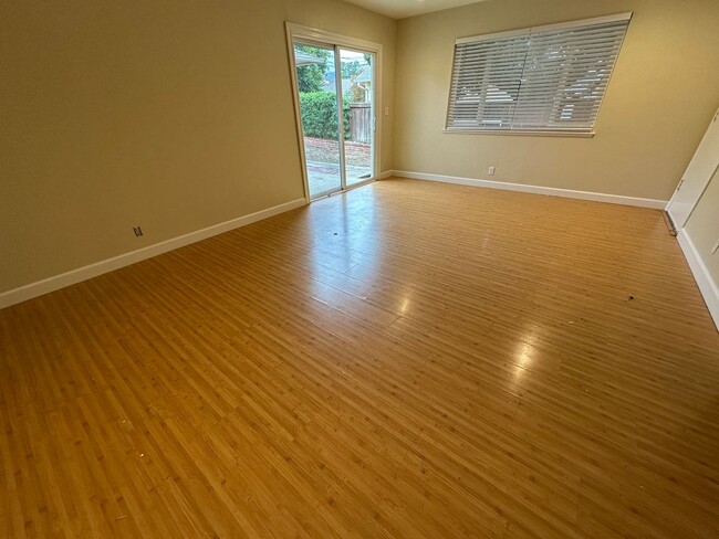 852 W Hacienda Ave in Campbell, CA - Building Photo - Building Photo