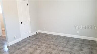 2825 58th Ave N in St. Petersburg, FL - Building Photo - Building Photo