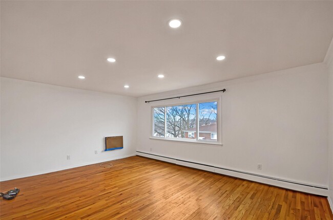 48 Brandt Terrace in Yonkers, NY - Building Photo - Building Photo