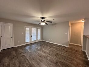 Maple Sunset Apartments in Knoxville, TN - Building Photo - Interior Photo