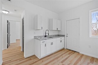 7711 Westmoreland Ave in Pittsburgh, PA - Building Photo - Building Photo