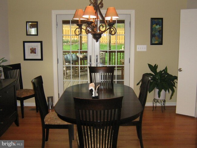 4218 Shannon Hill Rd in Alexandria, VA - Building Photo - Building Photo
