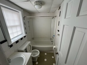 2503 E 4th St, Unit 3 in Greenville, NC - Building Photo - Building Photo