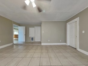 3715 Coppertree Cir in Brandon, FL - Building Photo - Building Photo