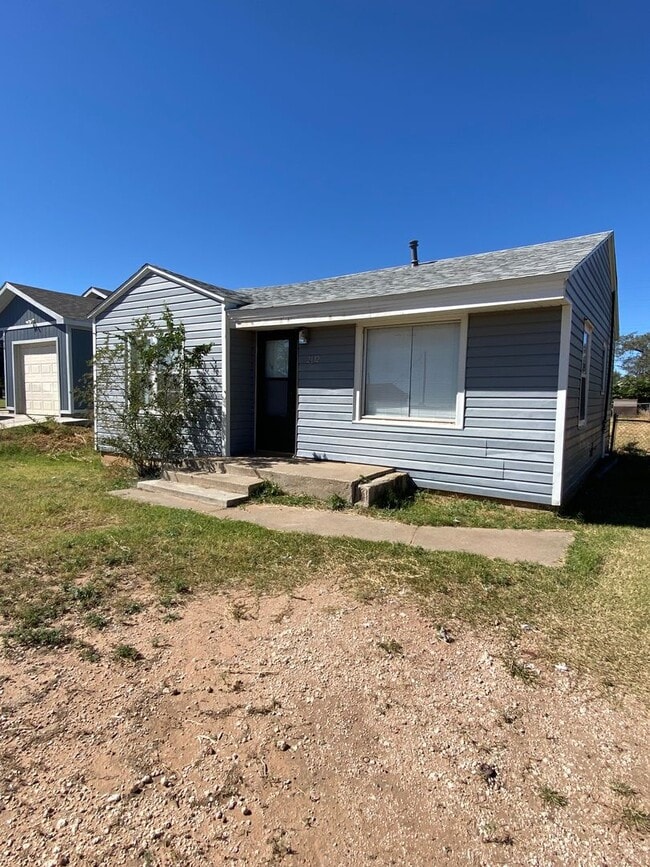 2612 Juniper Ave in Lubbock, TX - Building Photo - Building Photo