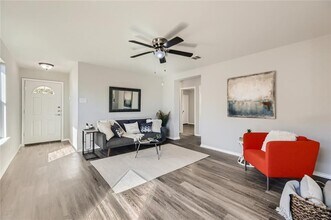 177 Karrie Dr in Kyle, TX - Building Photo - Building Photo