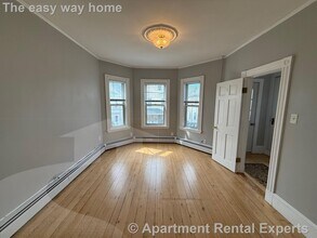 29 Trull St in Somerville, MA - Foto de edificio - Building Photo