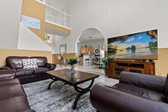 526 Windsor Pl in Davenport, FL - Building Photo - Building Photo