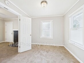 7403 Montgall Ave in Kansas City, MO - Building Photo - Building Photo