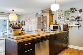 56 Sweetnam Dr in Ottawa, ON - Building Photo - Building Photo