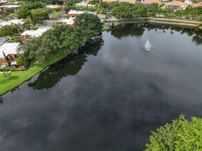 9977 NW 6th Ct in Plantation, FL - Building Photo - Building Photo