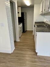 610 W Hemlock St in Port Hueneme, CA - Building Photo - Building Photo