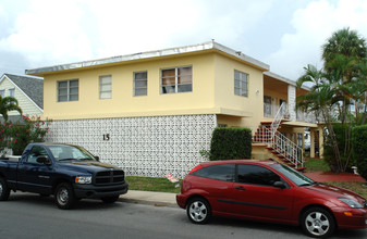 15 S Palmway in Lake Worth, FL - Building Photo - Building Photo