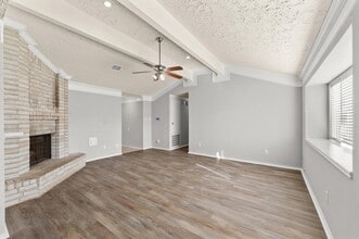 14003 Vinehill Dr in Sugar Land, TX - Foto de edificio - Building Photo