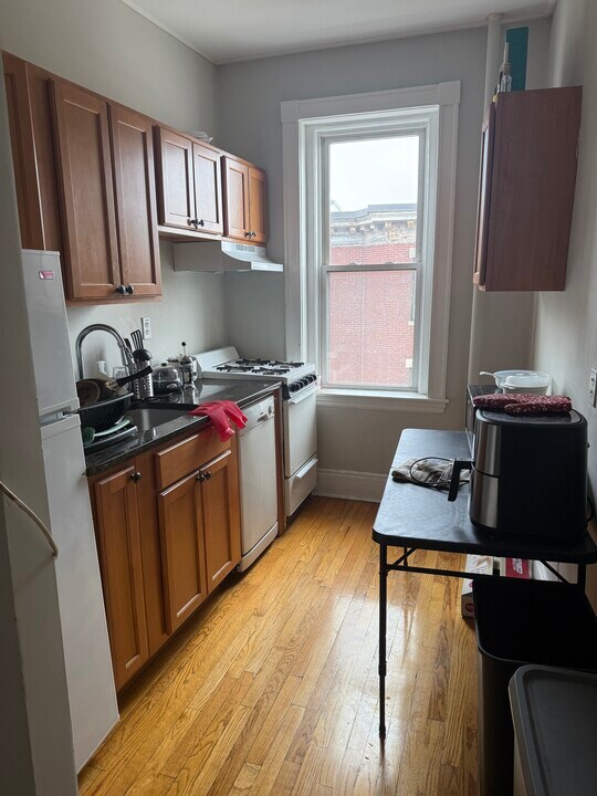 1267 Commonwealth Ave, Unit 14B in Boston, MA - Building Photo