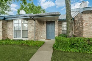 2111 E Belt Line Rd in Richardson, TX - Building Photo
