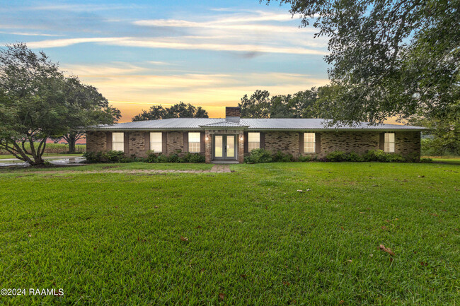 5779 LA-31 in Opelousas, LA - Building Photo - Building Photo