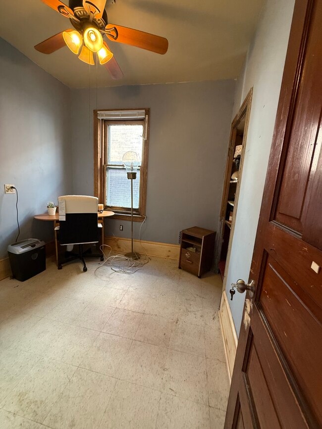 1236 N Redfield St in Philadelphia, PA - Foto de edificio - Building Photo