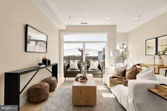 927 Kennedy St NW in Washington, DC - Building Photo - Building Photo