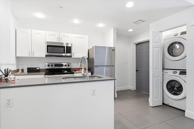 property at 541 NW 33rd St