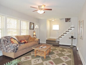 16809 Lomond Blvd in Shaker Heights, OH - Building Photo - Building Photo