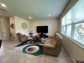 4312 Foggy Oak Ln in Sanford, FL - Building Photo - Building Photo