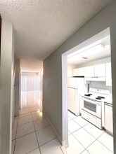 4145 NE 21st Terrace in Lighthouse Point, FL - Building Photo - Building Photo