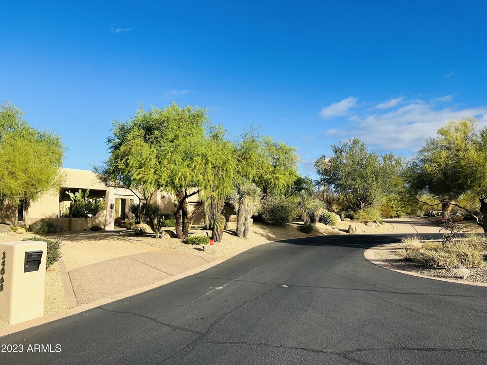 34068 N 79th Way in Scottsdale, AZ - Foto de edificio